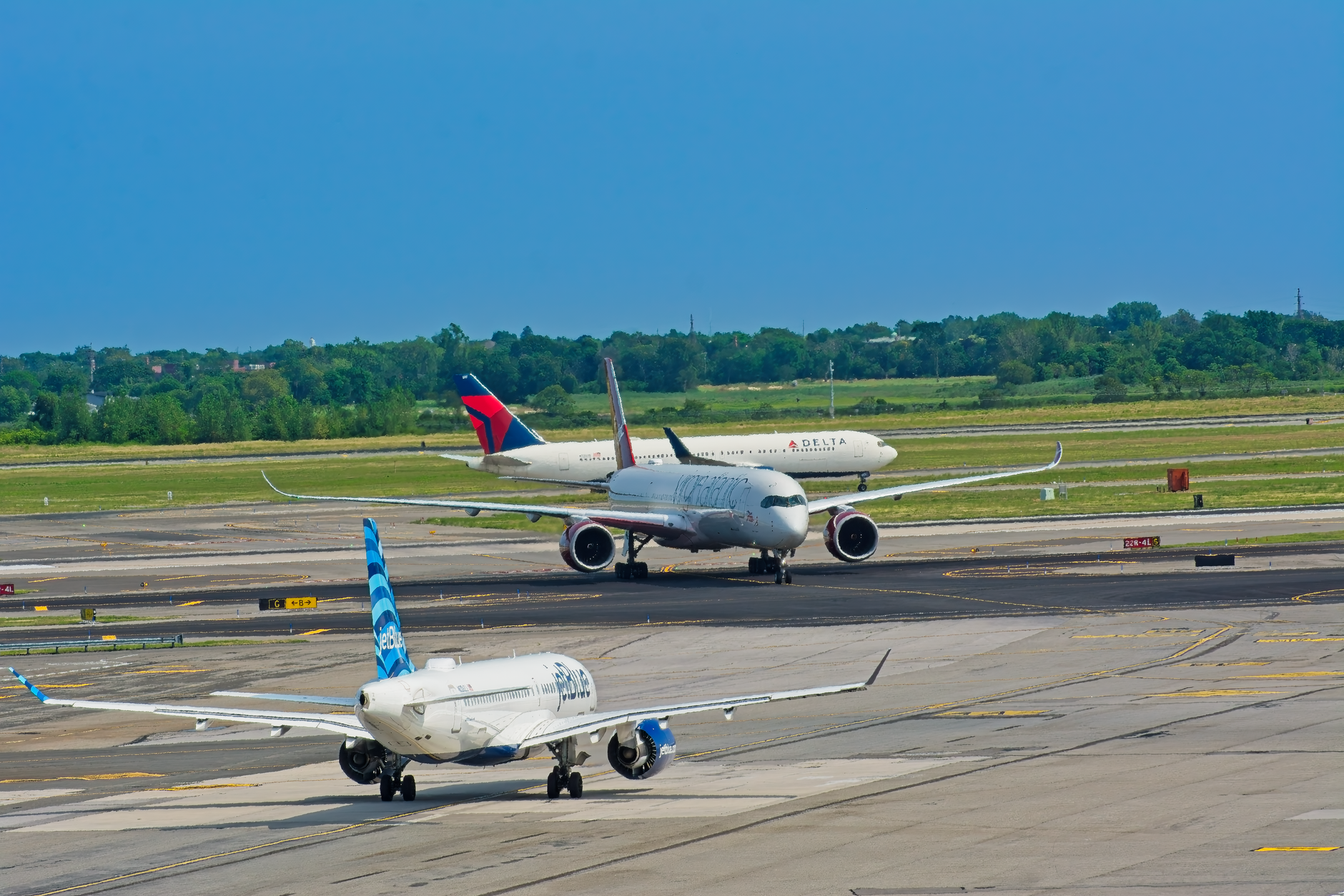 commercial airplanes at new york airport runway